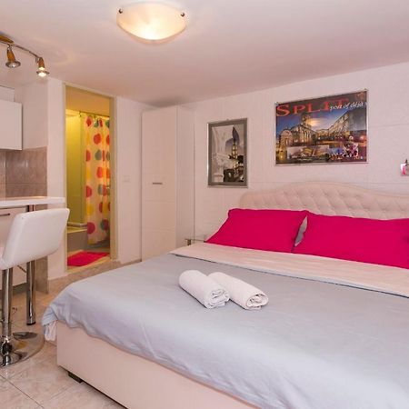 Modern And Practical Studio In The Heart Of Split Extérieur photo